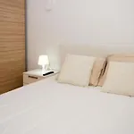 Ye 公寓